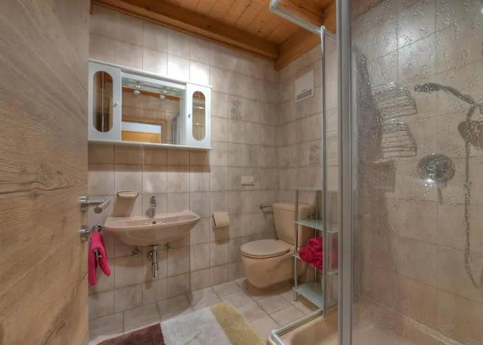 アパート Adrowitzer ローファー